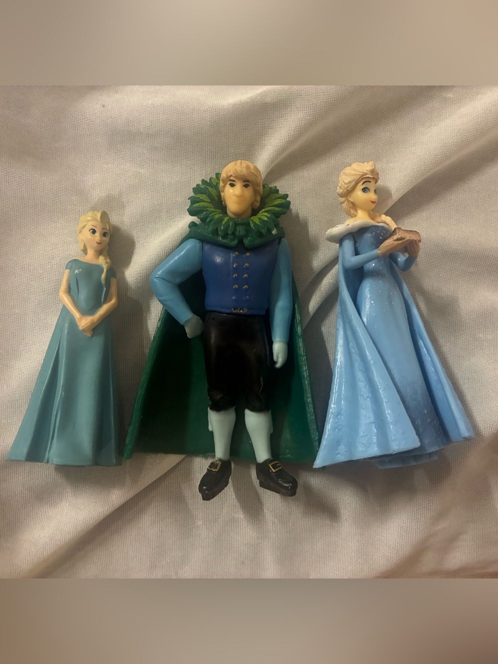 Frozen Kristoff & Elsa Figure Cake Toppers